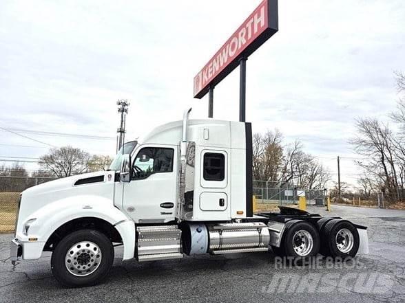 Kenworth T880 Vetopöytäautot