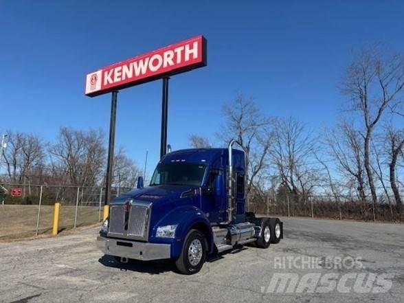 Kenworth T880 Vetopöytäautot