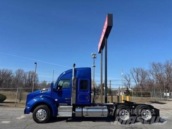 Kenworth T880 Vetopöytäautot