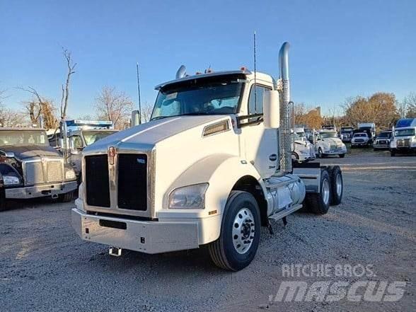 Kenworth T880 Vetopöytäautot