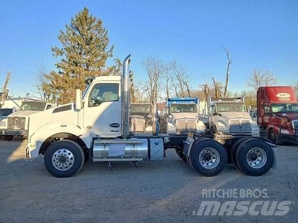Kenworth T880 Vetopöytäautot