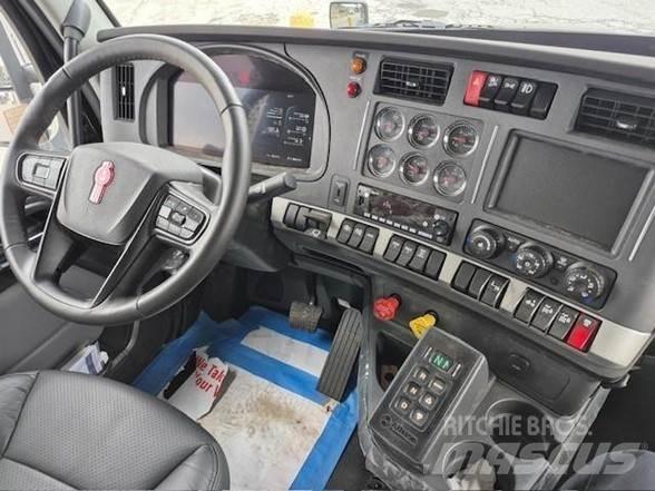 Kenworth T880 Sora- ja kippiautot