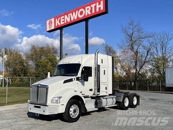 Kenworth T880 Vetopöytäautot