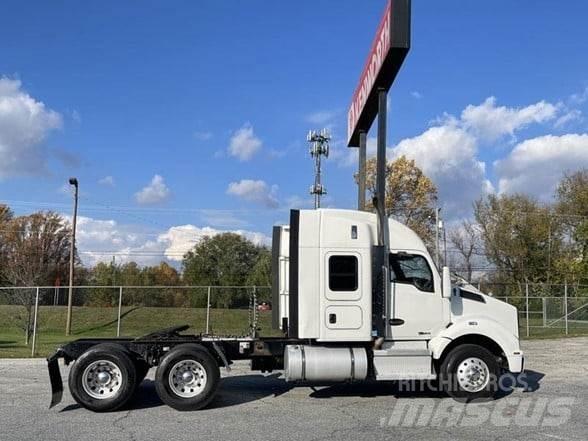 Kenworth T880 Vetopöytäautot