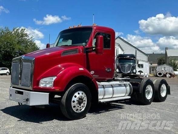 Kenworth T880 Vetopöytäautot