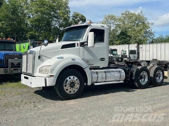 Kenworth T880 Vetopöytäautot