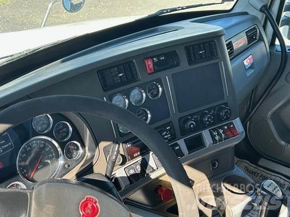 Kenworth T880 Vetopöytäautot