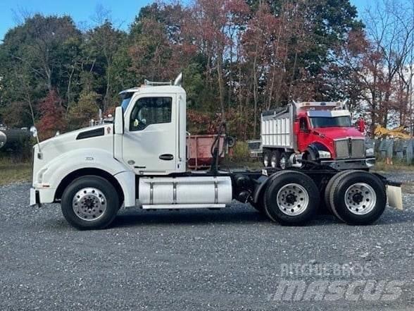 Kenworth T880 Vetopöytäautot