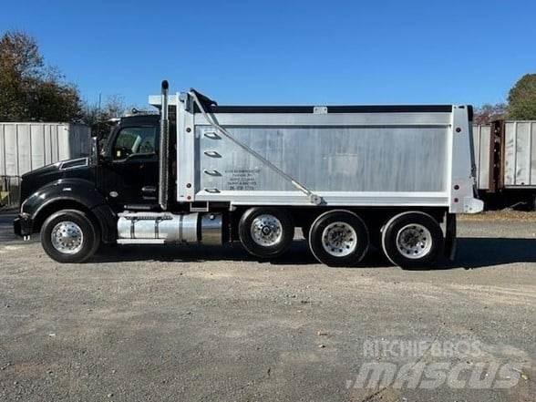 Kenworth T880 Sora- ja kippiautot
