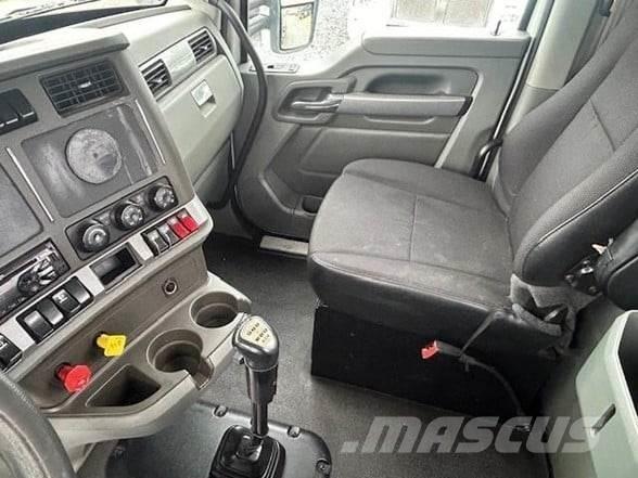 Kenworth T880 Vetopöytäautot