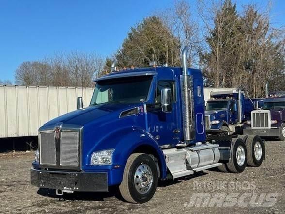 Kenworth T880 Vetopöytäautot
