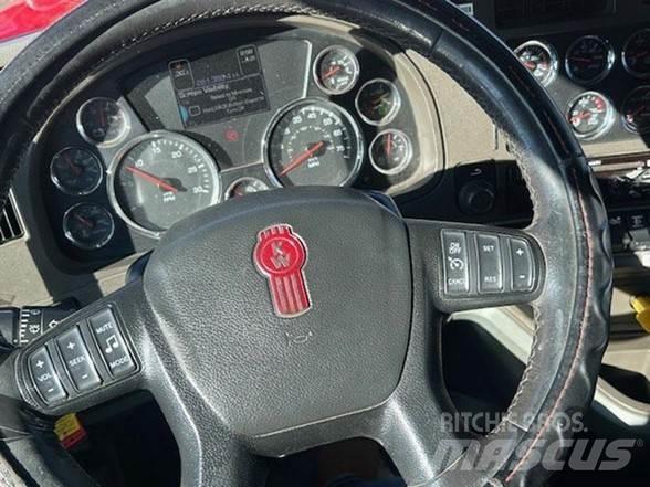 Kenworth T880 Sora- ja kippiautot