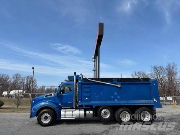 Kenworth T880 Sora- ja kippiautot
