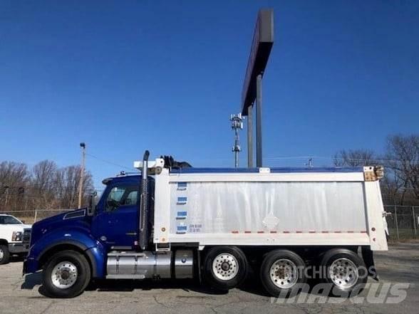 Kenworth T880 Sora- ja kippiautot