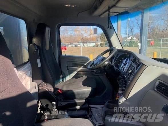 Kenworth T880 Sora- ja kippiautot
