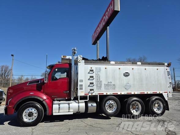 Kenworth T880 Sora- ja kippiautot