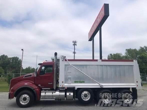 Kenworth T880 Sora- ja kippiautot