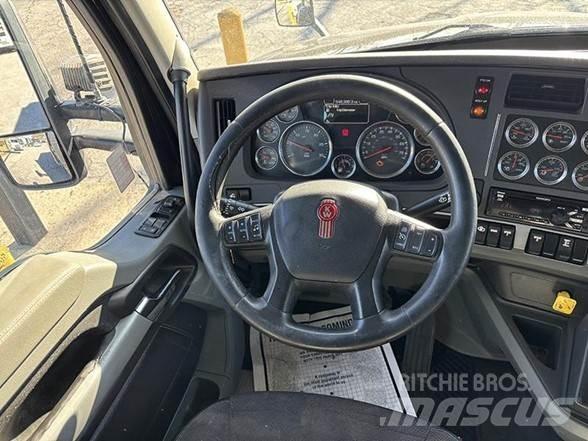 Kenworth T880 Sora- ja kippiautot