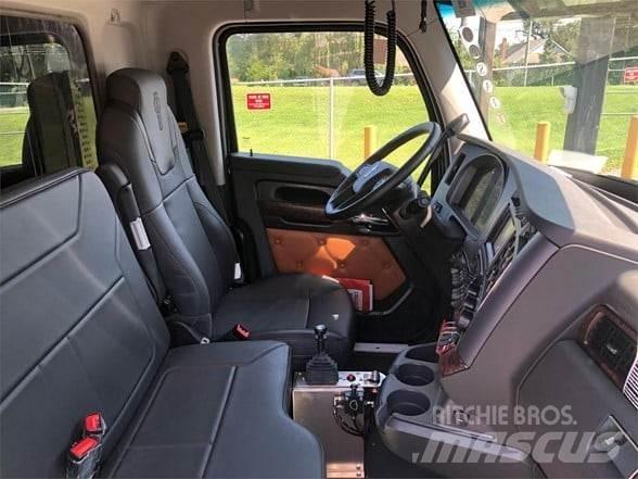 Kenworth T880 Sora- ja kippiautot