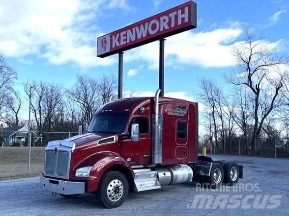 Kenworth T880 Vetopöytäautot