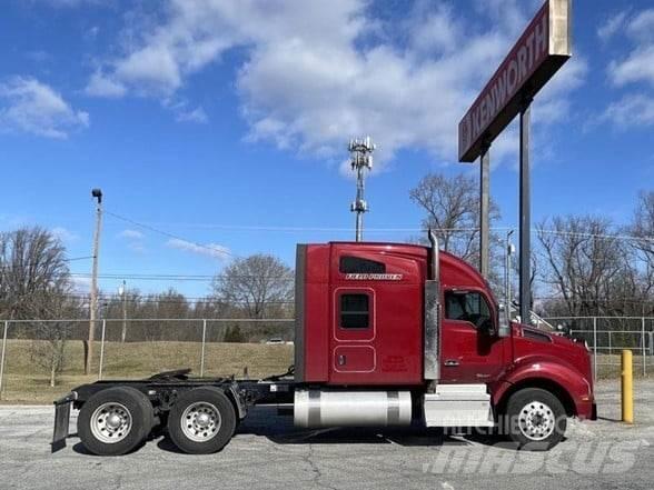 Kenworth T880 Vetopöytäautot