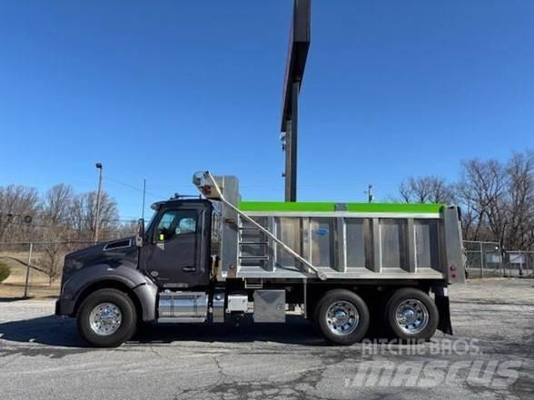 Kenworth T880 Sora- ja kippiautot