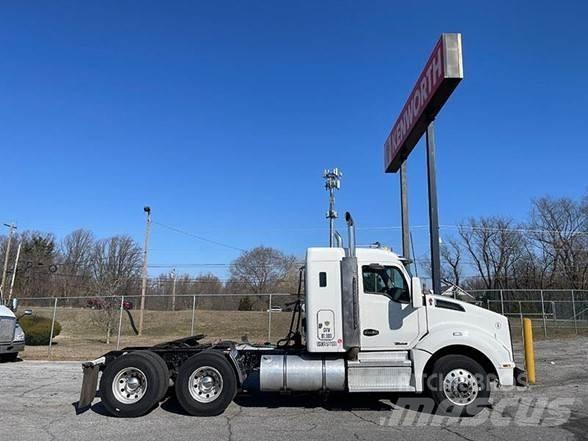 Kenworth T880 Vetopöytäautot
