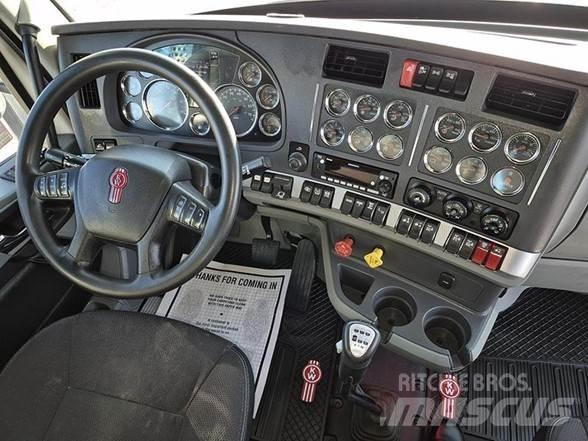 Kenworth T880 Vetopöytäautot