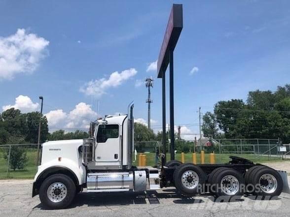 Kenworth W900 Vetopöytäautot