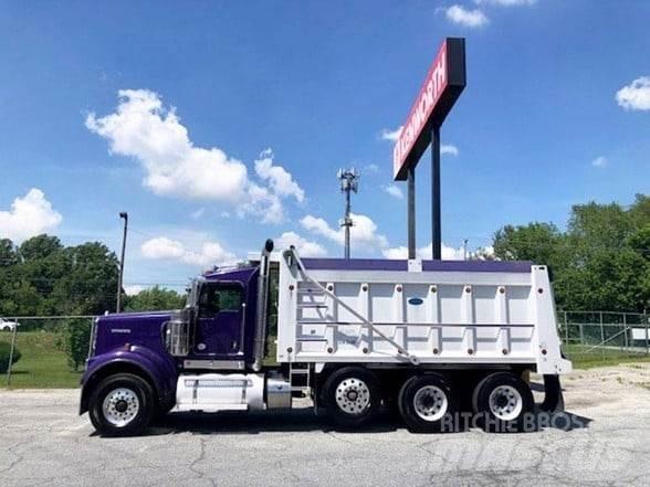 Kenworth W900B Sora- ja kippiautot
