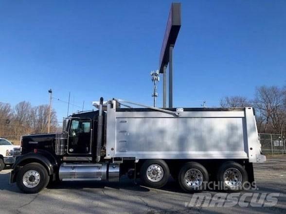 Kenworth W900B Sora- ja kippiautot