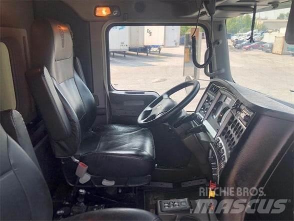 Kenworth W900B Sora- ja kippiautot