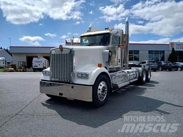 Kenworth W900L Vetopöytäautot