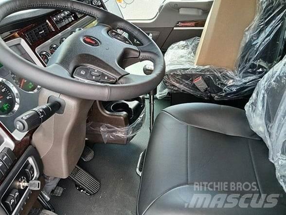 Kenworth W900L Vetopöytäautot