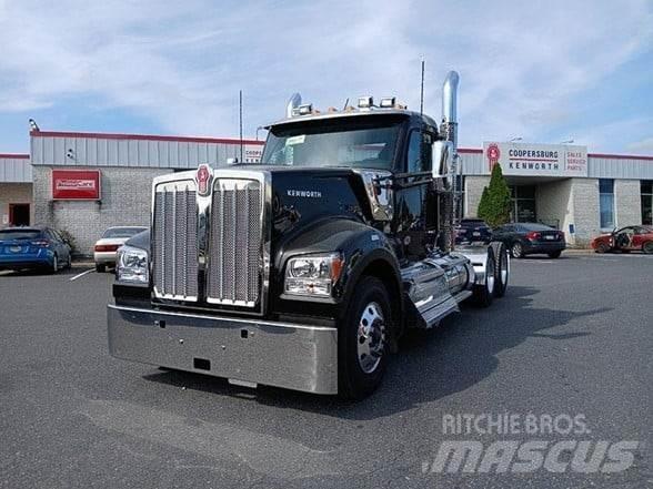 Kenworth W990 Vetopöytäautot