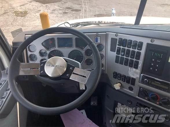 Mack GRANITE GU713 Jäteautot