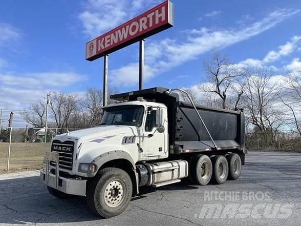 Mack GRANITE GU713 Sora- ja kippiautot