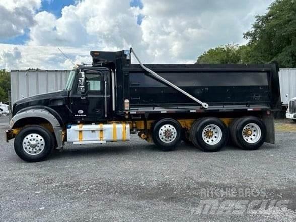 Mack GRANITE GU713 Sora- ja kippiautot