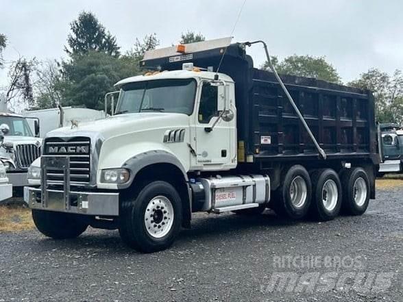 Mack GRANITE GU713 Sora- ja kippiautot