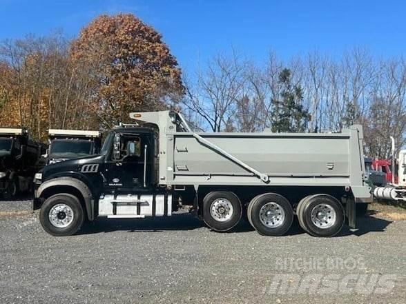 Mack GRANITE GU713 Sora- ja kippiautot