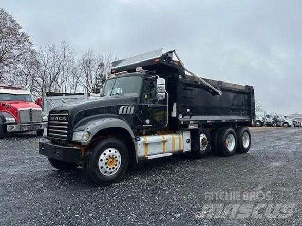 Mack GRANITE GU713 Sora- ja kippiautot