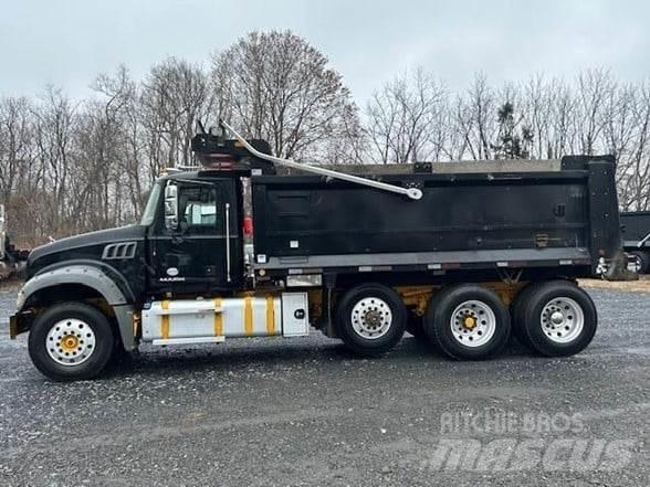 Mack GRANITE GU713 Sora- ja kippiautot