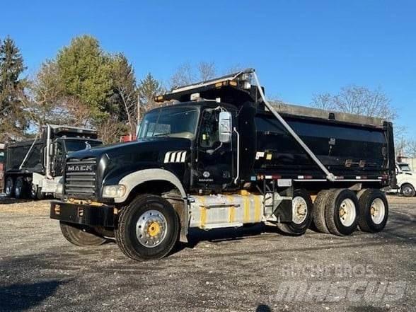 Mack GRANITE GU713 Sora- ja kippiautot