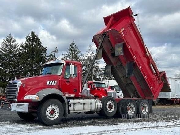 Mack GRANITE GU813 Sora- ja kippiautot