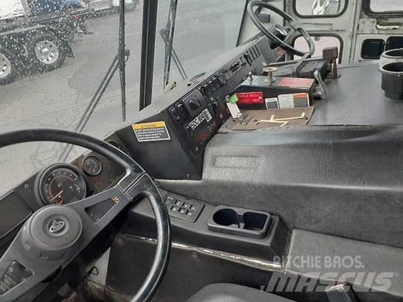 Mack LEU613 Jäteautot