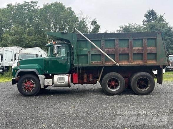 Mack RD688SX Sora- ja kippiautot