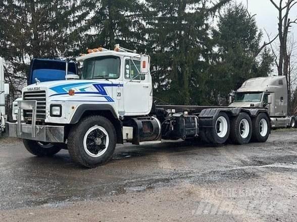 Mack RD690 Jäteautot