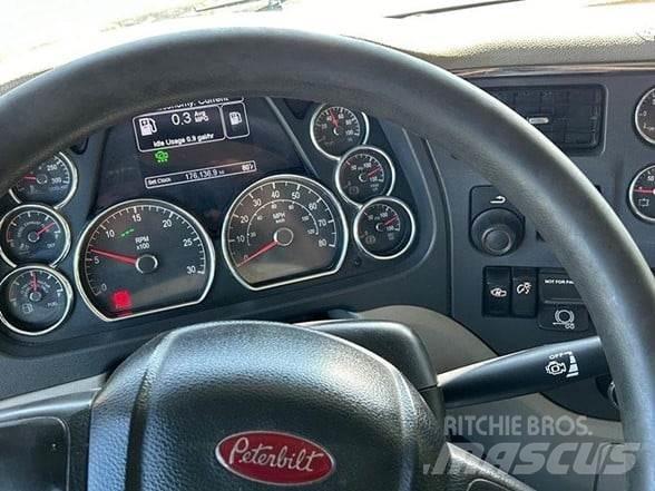 Peterbilt 567 Tipper trucks
