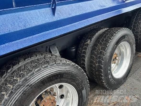 Peterbilt 567 Sora- ja kippiautot
