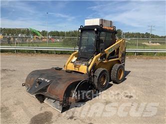 CAT 246 Liukuohjatut kuormaajat